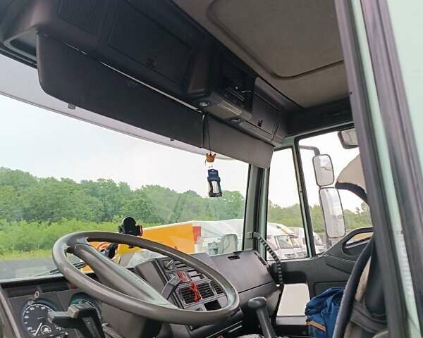 Зеленый Ивеко ЕвроКарго, объемом двигателя 5.88 л и пробегом 600 тыс. км за 8999 $, фото 6 на Automoto.ua