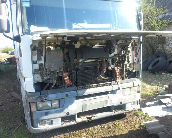 Білий Івеко ЄвроСтар, об'ємом двигуна 9.5 л та пробігом 802 тис. км за 4000 $, фото 12 на Automoto.ua