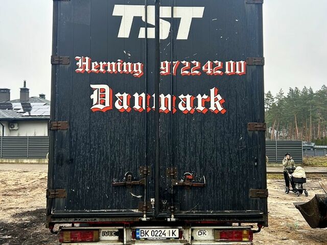 Чорний Івеко ЄвроСтар, об'ємом двигуна 13 л та пробігом 1000 тис. км за 10500 $, фото 4 на Automoto.ua