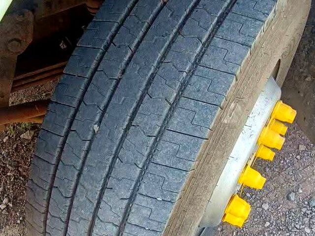 Івеко ЄвроСтар, об'ємом двигуна 10 л та пробігом 0 тис. км за 5000 $, фото 3 на Automoto.ua