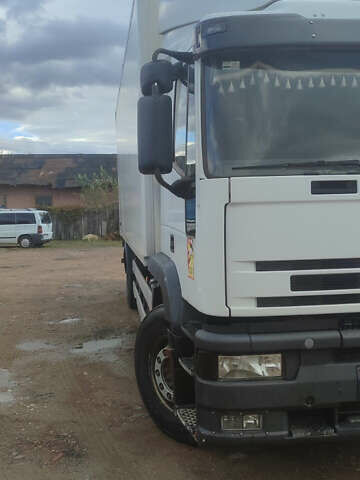 Білий Івеко ЄвроТєх, об'ємом двигуна 7.7 л та пробігом 240 тис. км за 9500 $, фото 1 на Automoto.ua