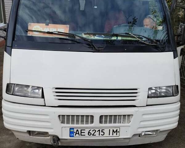 Белый Ивеко Маго, объемом двигателя 28 л и пробегом 280 тыс. км за 7900 $, фото 6 на Automoto.ua
