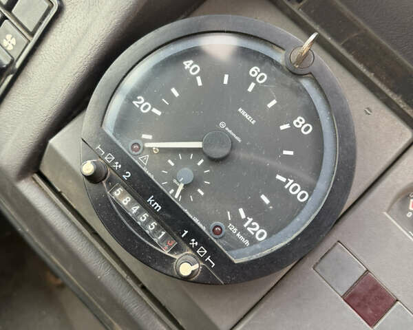 Білий Івеко Otoyol, об'ємом двигуна 3.91 л та пробігом 584 тис. км за 25000 $, фото 7 на Automoto.ua