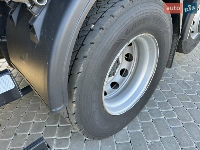 Белый Ивеко Стралис, объемом двигателя 0 л и пробегом 617 тыс. км за 68999 $, фото 9 на Automoto.ua