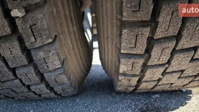 Белый Ивеко Стралис, объемом двигателя 12.88 л и пробегом 1000 тыс. км за 5900 $, фото 12 на Automoto.ua