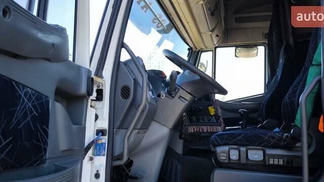 Белый Ивеко Стралис, объемом двигателя 12.88 л и пробегом 1000 тыс. км за 5900 $, фото 1 на Automoto.ua