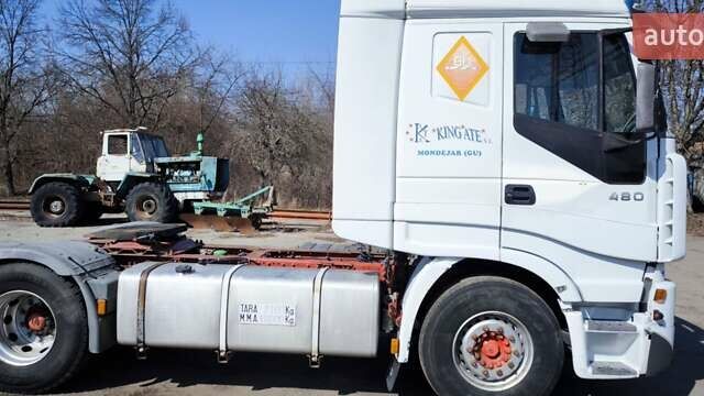 Белый Ивеко Стралис, объемом двигателя 12.88 л и пробегом 1000 тыс. км за 5900 $, фото 8 на Automoto.ua