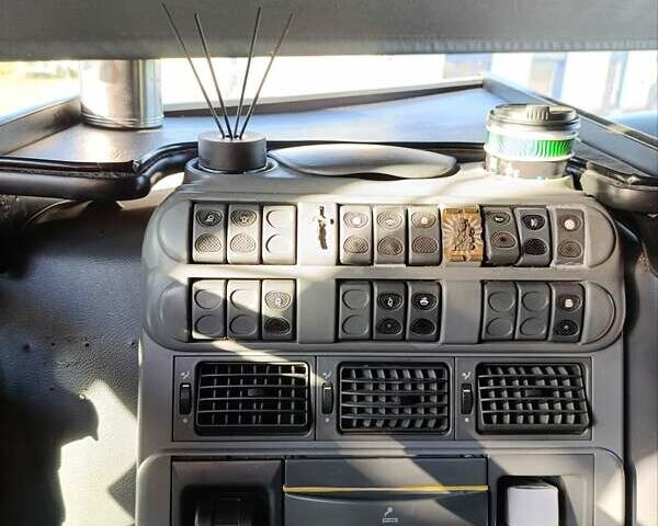 Білий Івеко Stralis, об'ємом двигуна 0 л та пробігом 1 тис. км за 25000 $, фото 6 на Automoto.ua