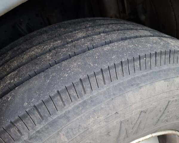 Белый Ивеко Стралис, объемом двигателя 10.31 л и пробегом 100 тыс. км за 10000 $, фото 23 на Automoto.ua