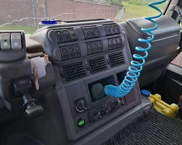 Белый Ивеко Стралис, объемом двигателя 10.31 л и пробегом 100 тыс. км за 10000 $, фото 28 на Automoto.ua