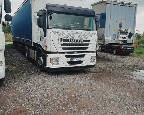 Білий Івеко Stralis, об'ємом двигуна 10.8 л та пробігом 800 тис. км за 11500 $, фото 1 на Automoto.ua