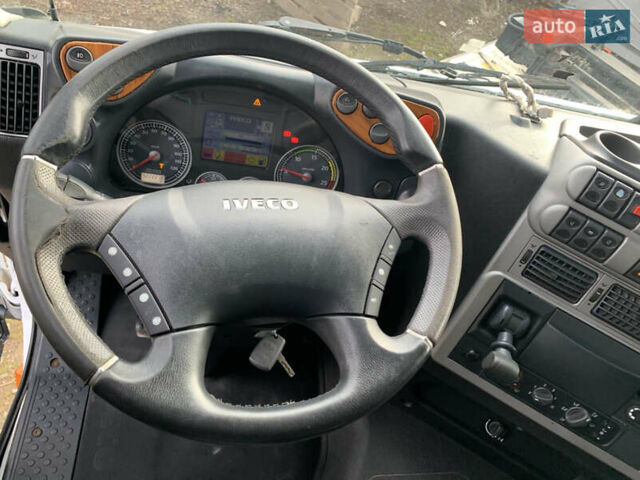 Білий Івеко Stralis, об'ємом двигуна 0 л та пробігом 922 тис. км за 10500 $, фото 9 на Automoto.ua