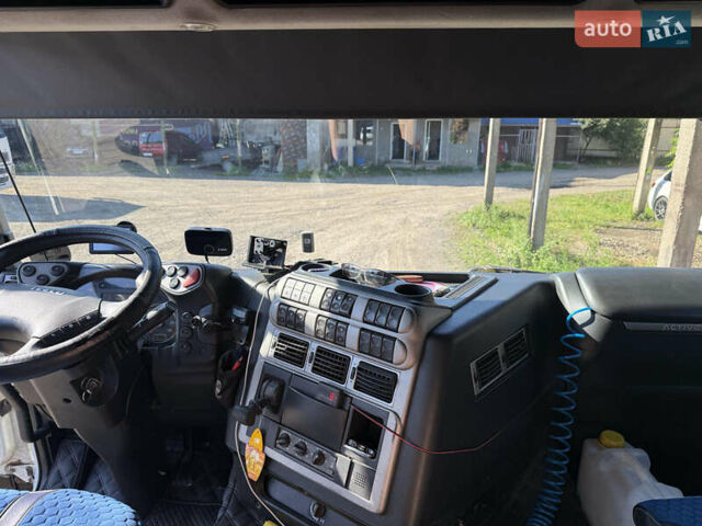 Белый Ивеко Стралис, объемом двигателя 10.31 л и пробегом 1 тыс. км за 9500 $, фото 6 на Automoto.ua