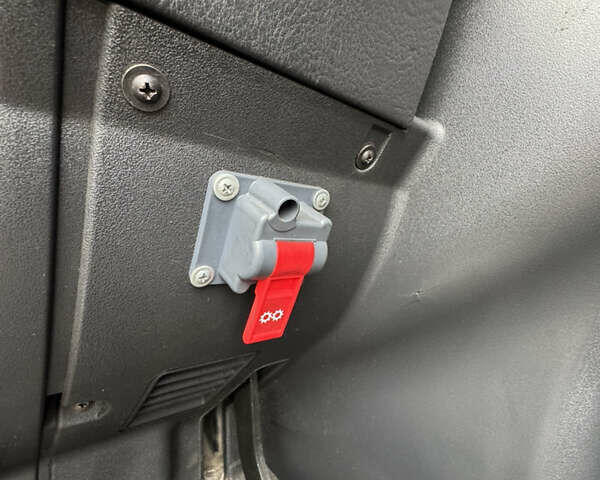 Белый Ивеко Стралис, объемом двигателя 10.31 л и пробегом 891 тыс. км за 14500 $, фото 20 на Automoto.ua