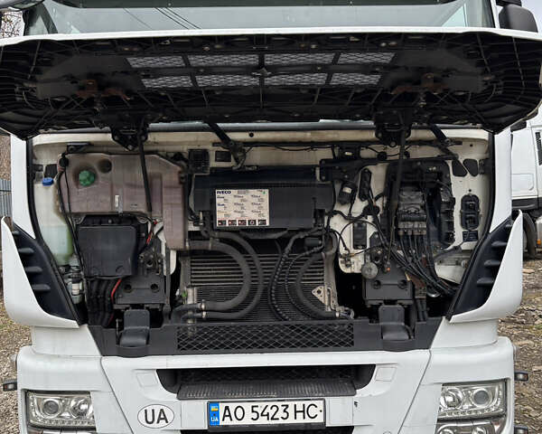 Белый Ивеко Стралис, объемом двигателя 11 л и пробегом 940 тыс. км за 18000 $, фото 4 на Automoto.ua