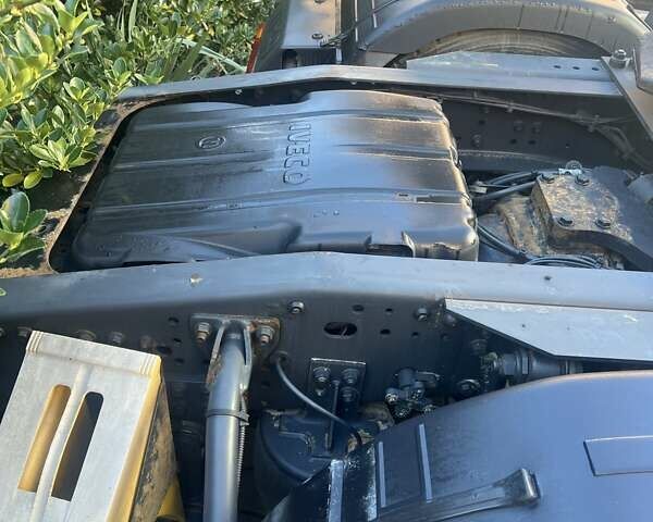 Белый Ивеко Стралис, объемом двигателя 0 л и пробегом 735 тыс. км за 17800 $, фото 5 на Automoto.ua