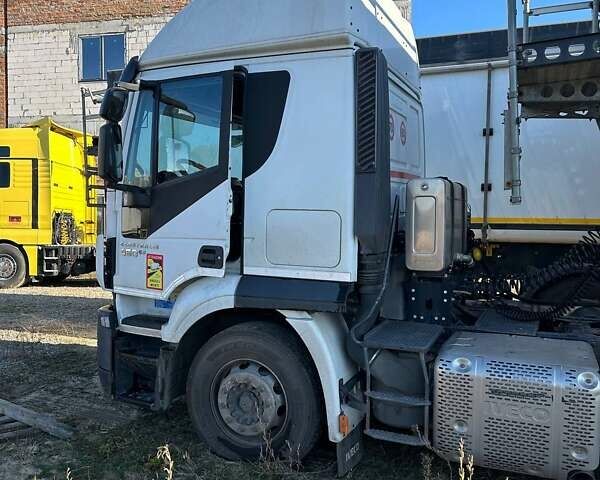 Белый Ивеко Стралис, объемом двигателя 11.12 л и пробегом 6 тыс. км за 30000 $, фото 2 на Automoto.ua