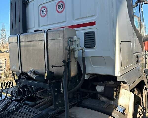 Белый Ивеко Стралис, объемом двигателя 11.12 л и пробегом 6 тыс. км за 30000 $, фото 4 на Automoto.ua