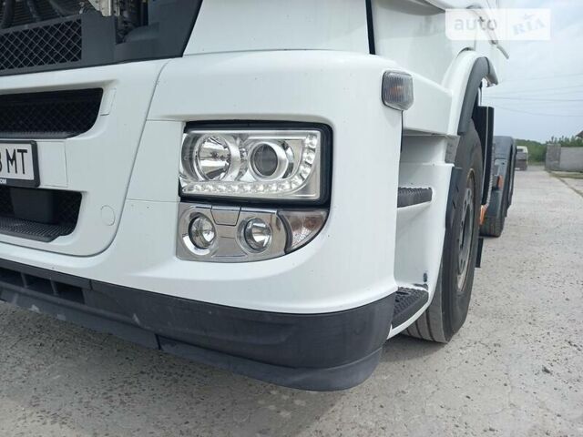 Белый Ивеко Стралис, объемом двигателя 11 л и пробегом 570 тыс. км за 30000 $, фото 15 на Automoto.ua