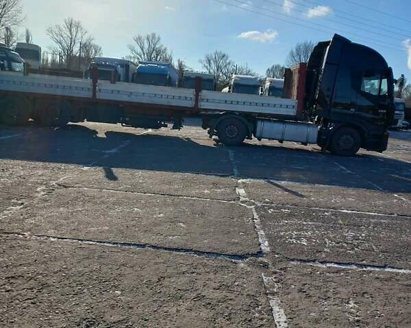Черный Ивеко Стралис, объемом двигателя 10.3 л и пробегом 670 тыс. км за 11000 $, фото 8 на Automoto.ua