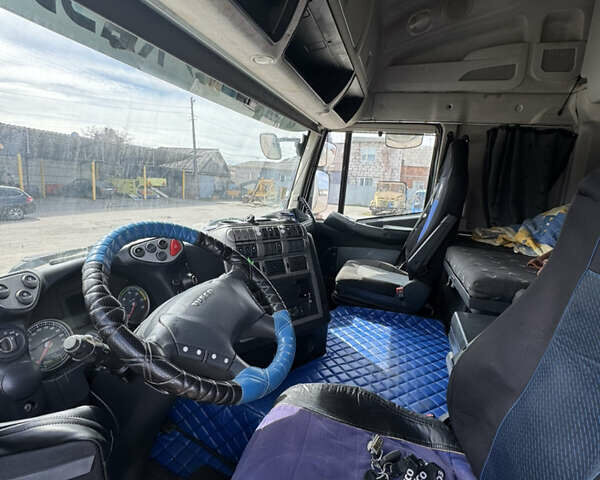 Чорний Івеко Stralis, об'ємом двигуна 10.31 л та пробігом 890 тис. км за 18999 $, фото 3 на Automoto.ua