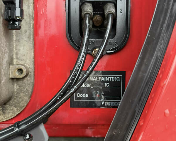 Красный Ивеко Стралис, объемом двигателя 10.3 л и пробегом 977 тыс. км за 6300 $, фото 18 на Automoto.ua