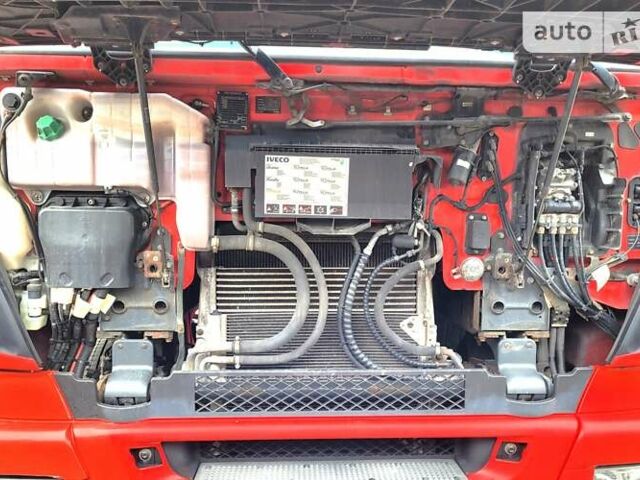 Красный Ивеко Стралис, объемом двигателя 10.31 л и пробегом 587 тыс. км за 15300 $, фото 7 на Automoto.ua