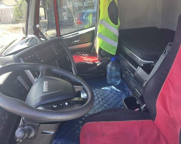 Червоний Івеко Stralis, об'ємом двигуна 11.12 л та пробігом 660 тис. км за 19900 $, фото 2 на Automoto.ua