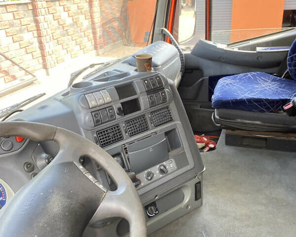 Красный Ивеко Стралис, объемом двигателя 0 л и пробегом 39 тыс. км за 25000 $, фото 10 на Automoto.ua
