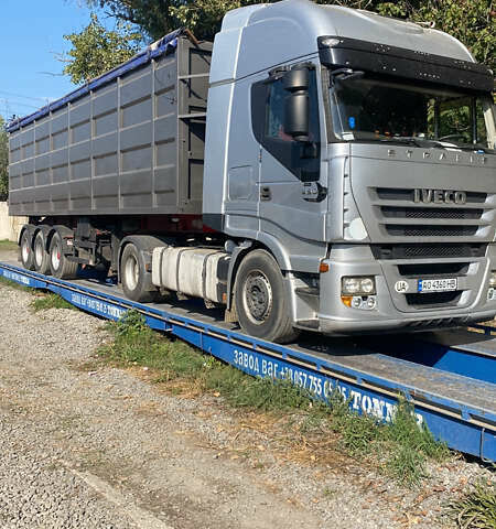 Серый Ивеко Стралис, объемом двигателя 10.3 л и пробегом 260 тыс. км за 9000 $, фото 2 на Automoto.ua