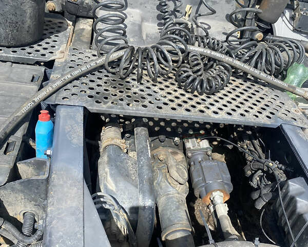 Серый Ивеко Стралис, объемом двигателя 10.3 л и пробегом 260 тыс. км за 9000 $, фото 9 на Automoto.ua