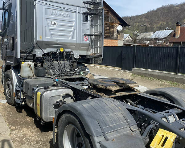 Серый Ивеко Стралис, объемом двигателя 10.3 л и пробегом 260 тыс. км за 9000 $, фото 7 на Automoto.ua
