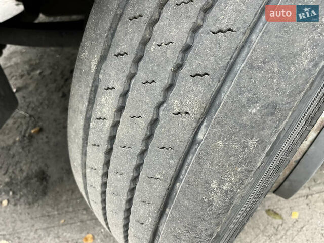 Серый Ивеко Стралис, объемом двигателя 10.85 л и пробегом 998 тыс. км за 8700 $, фото 6 на Automoto.ua