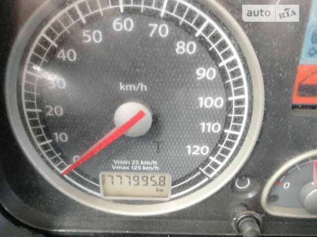 Синий Ивеко Стралис, объемом двигателя 10.5 л и пробегом 830 тыс. км за 8000 $, фото 7 на Automoto.ua