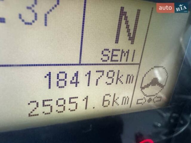 Ивеко Треккер, объемом двигателя 0 л и пробегом 181 тыс. км за 62000 $, фото 2 на Automoto.ua