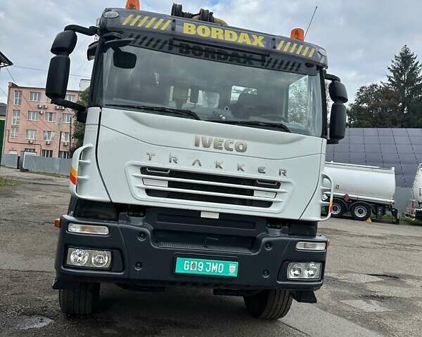 Ивеко Треккер, объемом двигателя 0 л и пробегом 323 тыс. км за 91645 $, фото 2 на Automoto.ua