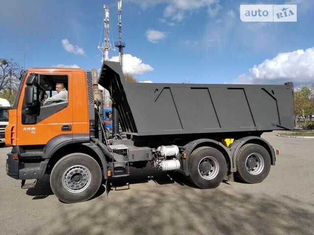 Помаранчевий Івеко Trakker, об'ємом двигуна 12.9 л та пробігом 500 тис. км за 52000 $, фото 1 на Automoto.ua