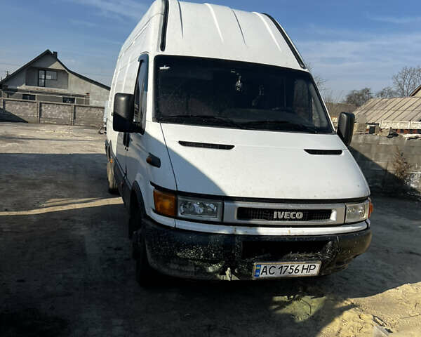 Белый Ивеко Турбо Дейли груз., объемом двигателя 2.8 л и пробегом 450 тыс. км за 7500 $, фото 2 на Automoto.ua
