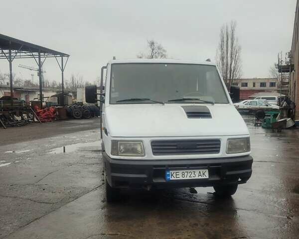 Білий Івеко Турбо Дейлі вант., об'ємом двигуна 2.8 л та пробігом 100 тис. км за 9500 $, фото 16 на Automoto.ua