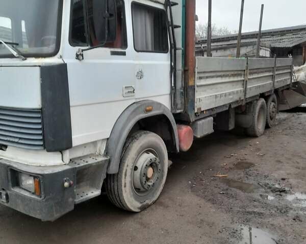 Білий Івеко TurboStar, об'ємом двигуна 12.46 л та пробігом 450 тис. км за 3500 $, фото 1 на Automoto.ua