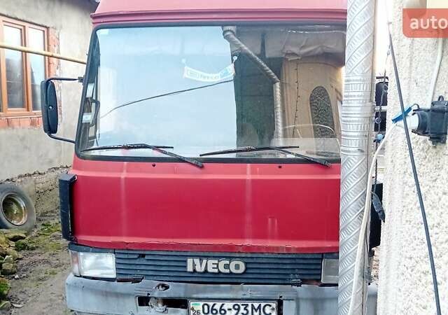 Красный Ивеко Турбо Зета, объемом двигателя 3.7 л и пробегом 500 тыс. км за 4500 $, фото 2 на Automoto.ua