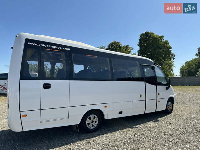 Белый Ивеко Винг, объемом двигателя 2.9 л и пробегом 500 тыс. км за 36999 $, фото 10 на Automoto.ua