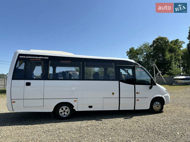 Белый Ивеко Винг, объемом двигателя 2.9 л и пробегом 500 тыс. км за 36999 $, фото 14 на Automoto.ua