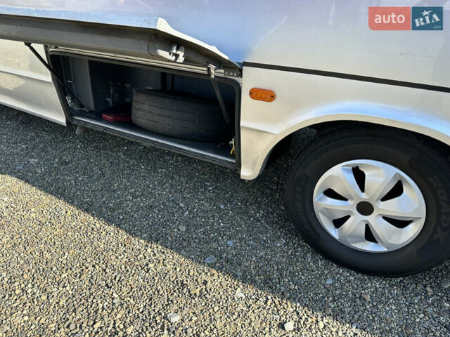 Фиолетовый Ивеко Винг, объемом двигателя 3 л и пробегом 450 тыс. км за 37500 $, фото 15 на Automoto.ua