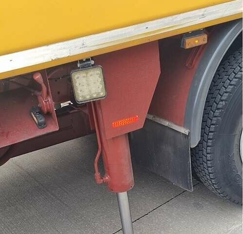 Желтый Ивеко Зета, объемом двигателя 6 л и пробегом 300 тыс. км за 13500 $, фото 3 на Automoto.ua