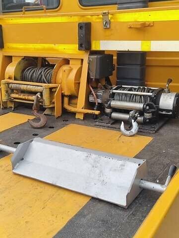 Желтый Ивеко Зета, объемом двигателя 6 л и пробегом 300 тыс. км за 13500 $, фото 5 на Automoto.ua