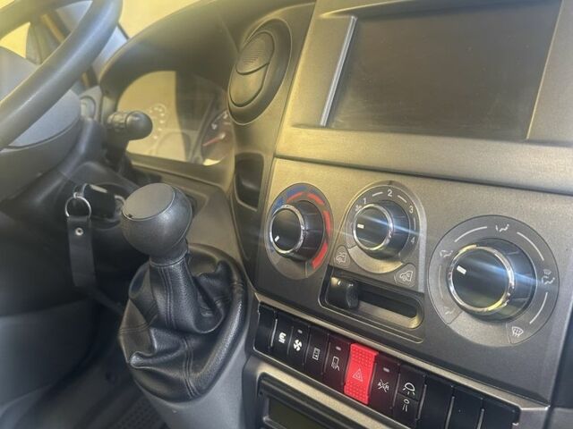 Івеко Другая, об'ємом двигуна 0 л та пробігом 0 тис. км за 9000 $, фото 9 на Automoto.ua