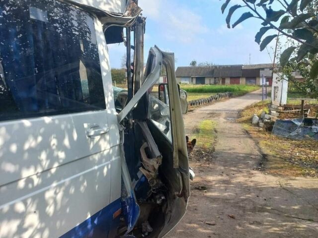 Івеко Другая, об'ємом двигуна 0 л та пробігом 0 тис. км за 1900 $, фото 3 на Automoto.ua