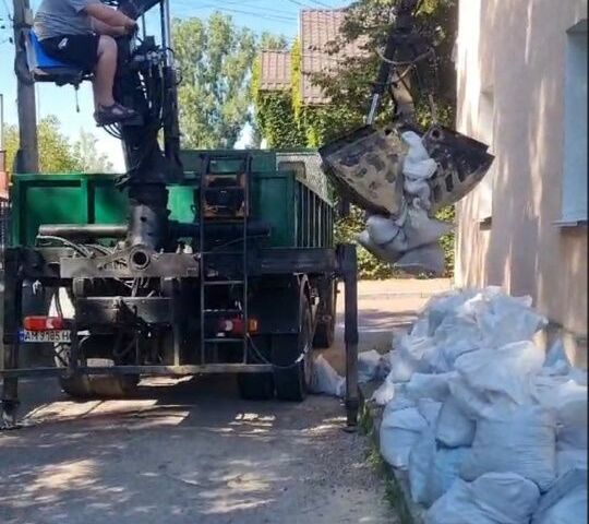 Ивеко Другая, объемом двигателя 0 л и пробегом 0 тыс. км за 28000 $, фото 4 на Automoto.ua