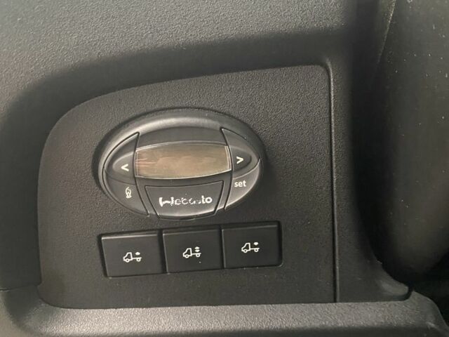 Ивеко Другая, объемом двигателя 0 л и пробегом 0 тыс. км за 23000 $, фото 7 на Automoto.ua